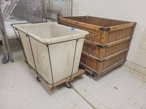 lot 1441 image: Lot of 2 Mobile Carts&nbsp