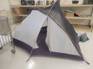 lot 1439 image: Mountain Hard Wear 7ft Camping Tent
