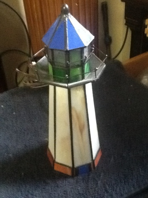 lot 7581 image: Nice leaded Stainglass lighthouse lamp