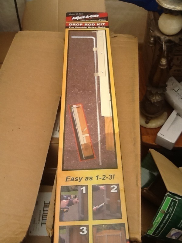 lot 7672 image: New drop gate latch kit as pictured
