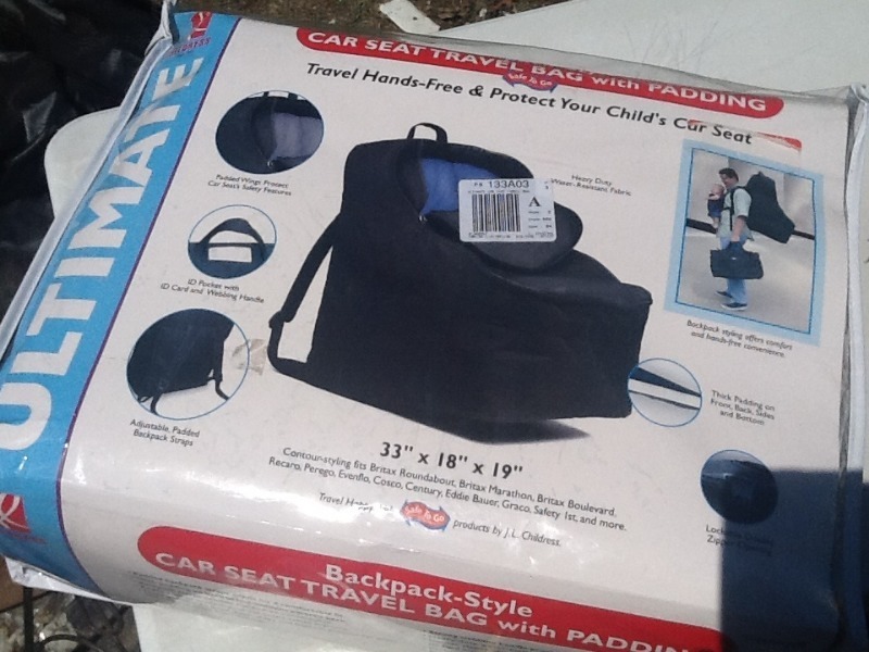 lot 7747 image: Baby car seat bag great for transporting car seat and keep it out of the weather