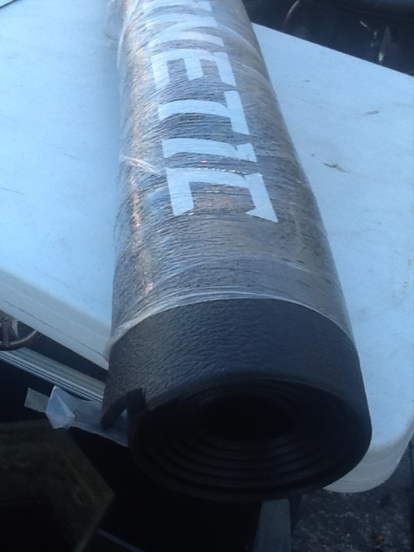 lot 7830 image: three-foot by 5 foot fatigue mat