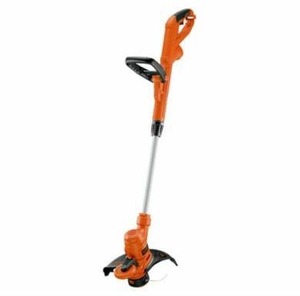 lot 2820 image: BLACKDECKER GH900 6.5 Amp 14 String Trimmer