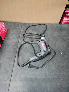 lot 3705 image: Senco Auto Feed Screwdriver Set