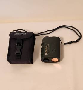 lot 1048 image: Bushnell Yardage Pro with Carrying Case