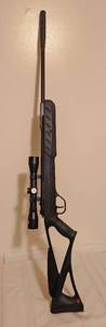 lot 1053 image: Ruger Blackhawk Elite Air Rifle, Includes 4 x 32 Scope and Mounts.  See Pictures