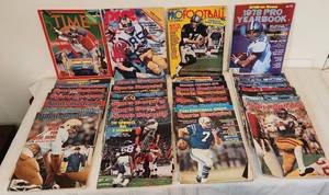 lot 1069 image: Sports Illustrate - Football Magazines, Pro Football 2 Issues Gridiron News - 1978 Yearbook - Time 1 Issue - Used