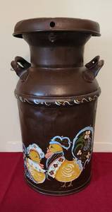 lot 1085 image: Vintage Milk Can, 5 gallon - Hand Painted Rooster & Hen