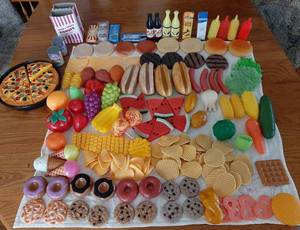 lot 1088 image: Play Food - All Cleaned - See Pictures