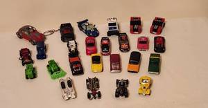 lot 1097 image: Toy Cars - Hot Wheels and Others