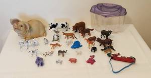 lot 1109 image: Vintage Pecking Tin Chickens Toy - Pottery Piggy Bank 9 - Terrarium 9 Plastic - Variety AnimalsToy Figurines