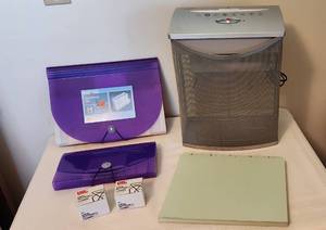 lot 1116 image: Paper Shredder by Office Max - File Organizers - Dividers & Clamps