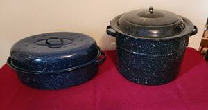 lot 1153 image: Blue Granite Ware Roaster (New) - Granite Ware Canner