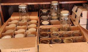 lot 1161 image: 3 Dozen Wide Mouth Quart Jars