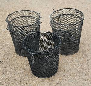 lot 2023 image: 3 Minnow Traps