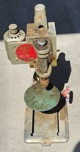 lot 2039 image: Highland Park Drill Press
