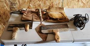 lot 2045 image: Chainsaw Sharpener, Leather Carpenter Apron and Assorted Trowels