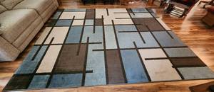 lot 521 image: 8 x 10 Rug
