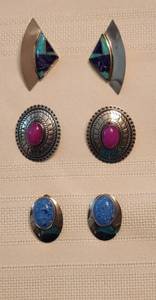 lot 525 image: 3 Pairs of Sterling Earrings - Stones (Levi Turquoise, Pink Stone and Turquoise