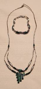 lot 526 image: 925 Silver Malachite Bracelet and Matching Necklace