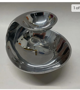 lot 53845 image: Namba Mini Scoop Server Chip and Dip Bowl