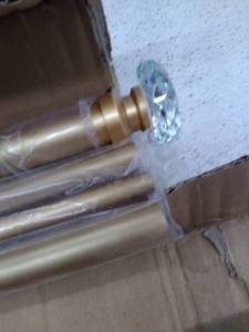lot 53894 image: Curtain Rod