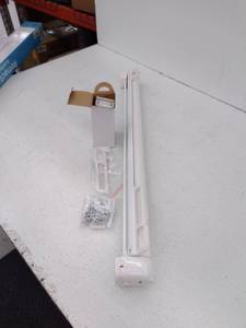 lot 53929 image: Indoor Outdoor Retractable Baby Gate, White, 72