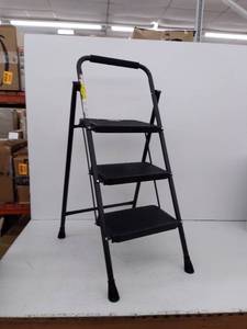 lot 54129 image: HBTower 3 Step Ladder, Black