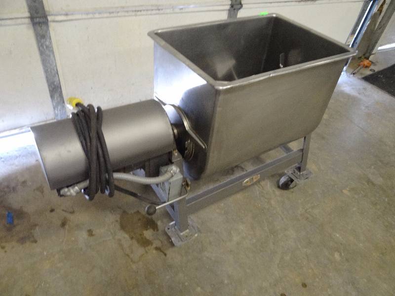 LELAND Food and Meat Mixer 100 LB