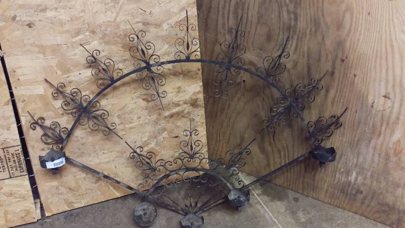 lot 127 image: Large Wall Mounted Candle Holder