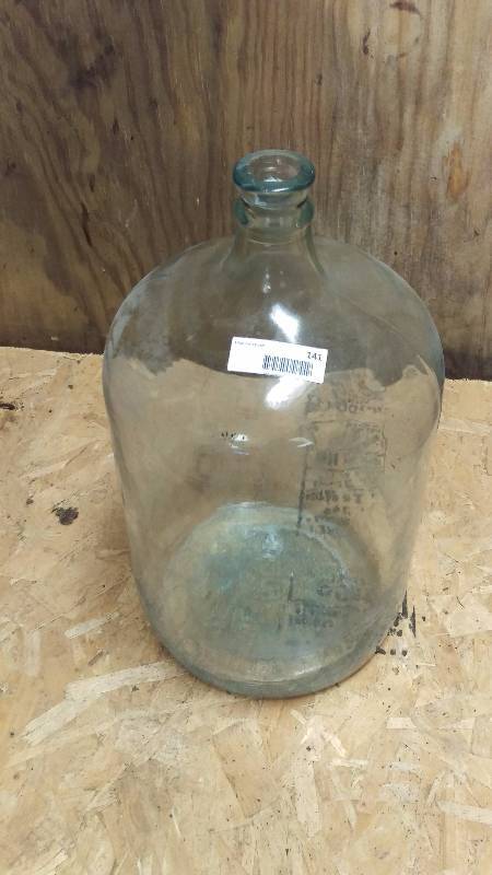 lot 141 image: Large Glass Water Jug