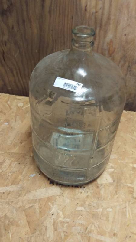 lot 142 image: Large Glass Water Jug