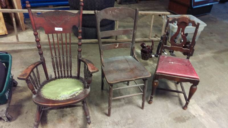lot 149 image: 3 wood chairs