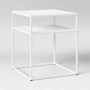 lot 5516 image: Glasgow End Table