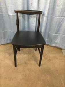 lot 5518 image: Biscoe Value wood Chair