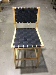 lot 5547 image: Wood Bar Stool Chair