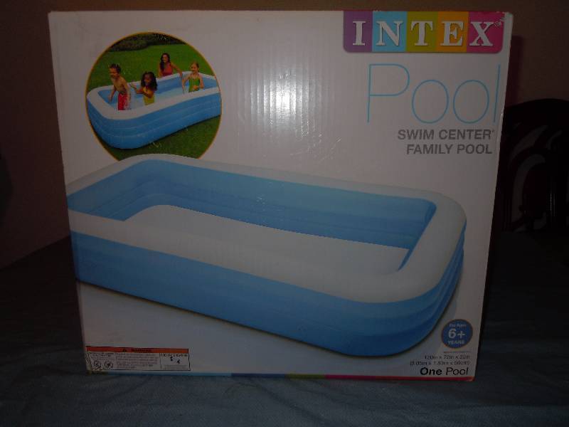 lot 346 image: Inflatable Pool