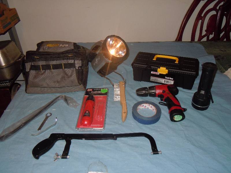 lot 359 image: Lot of Tools and more..