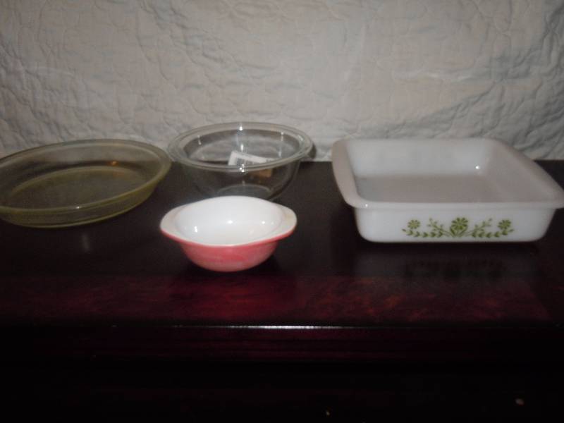 lot 531 image: Pyrex Lot