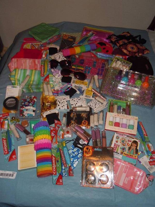 lot 507 image: Large Lot of Random Items