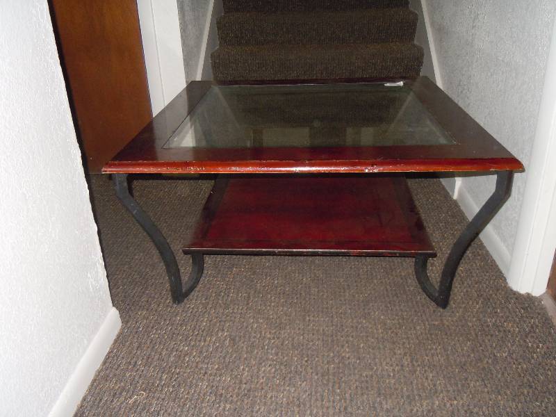 lot 26 image: Coffee Table