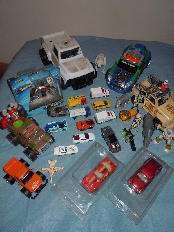 lot 517 image: Lot of Cars