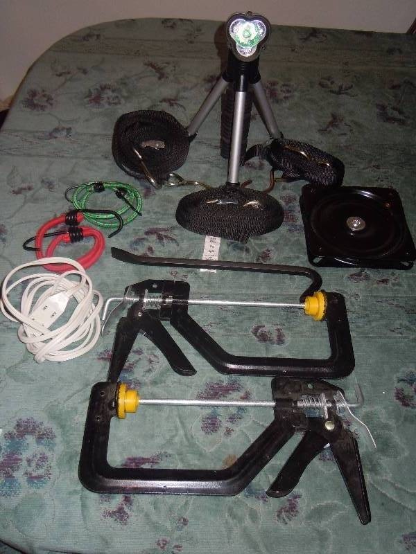 lot 487 image: Lot of Random Items
