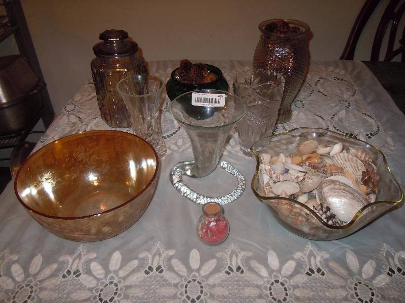 lot 492 image: Lot of Glassware
