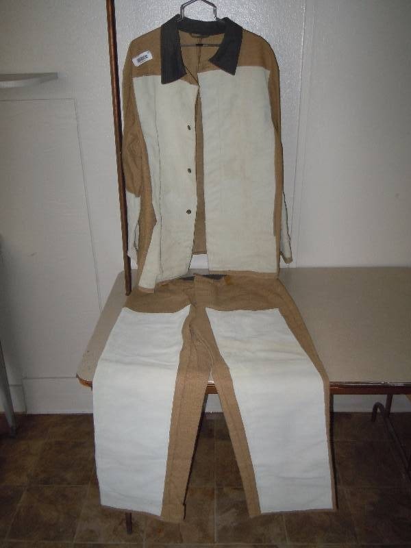 lot 15 image: Pant and Shirt Set