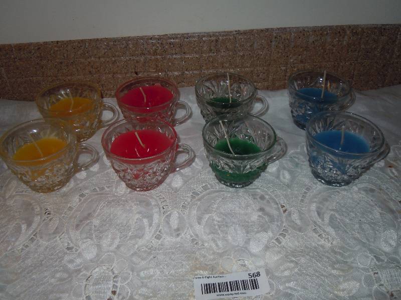 lot 568 image: Lot of Glassware