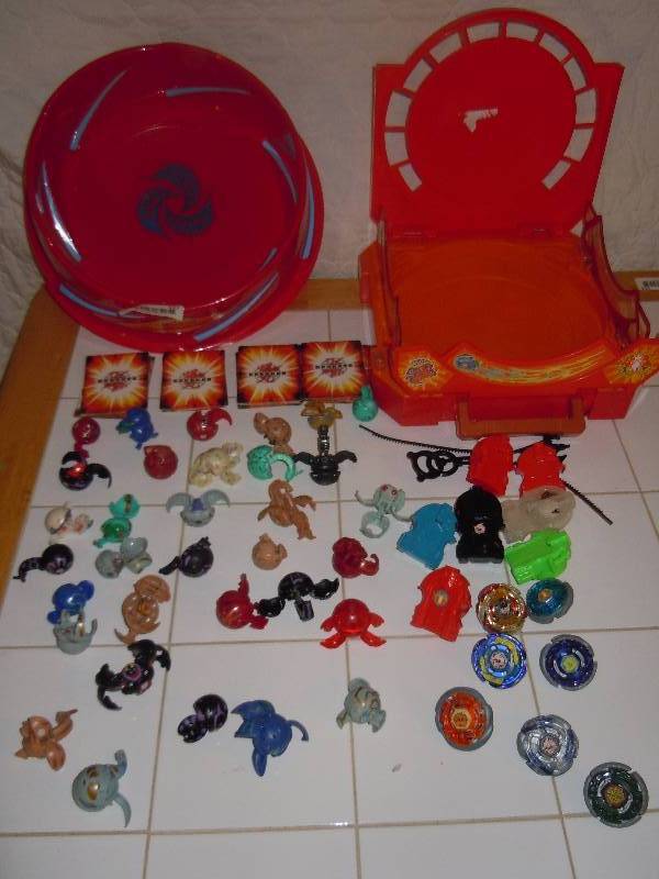 lot 537 image: Lot of Toys