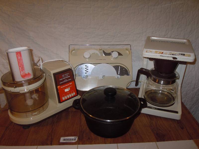 lot 658 image: Lot of Kitchen Items