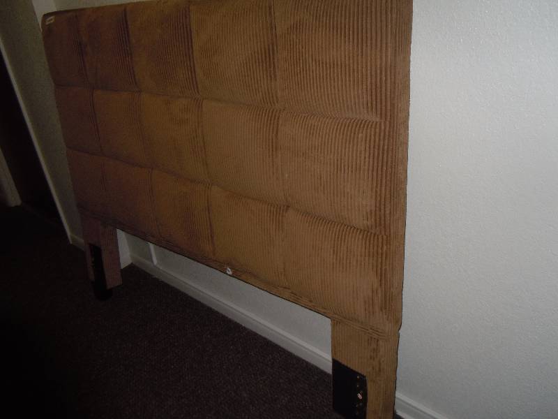 lot 672 image: Headboard