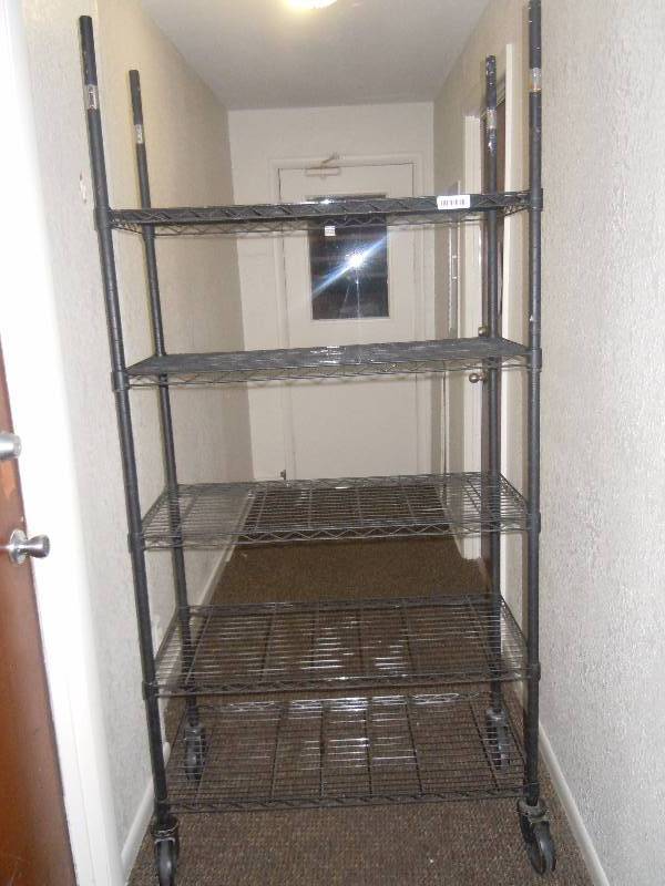 lot 9 image: Metro Storage Rack